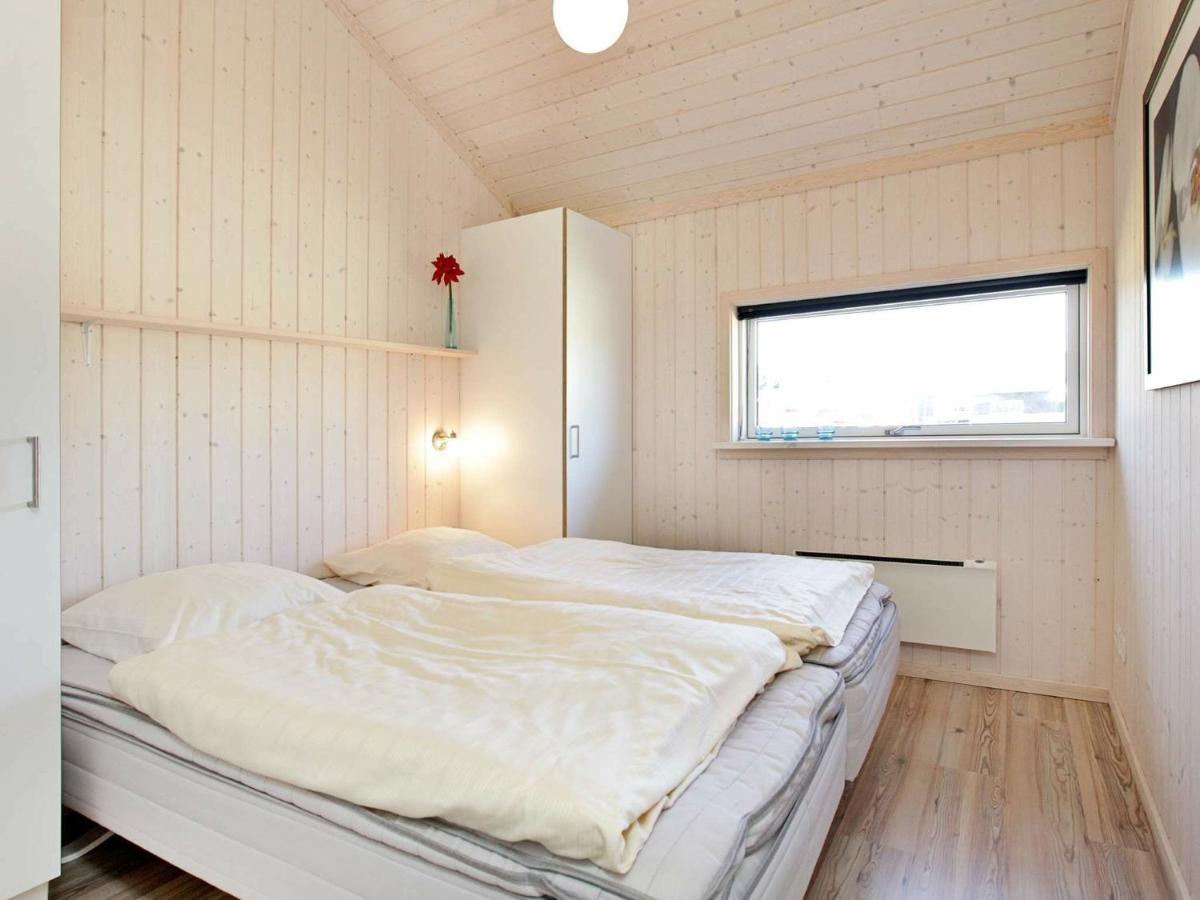 Three-Bedroom Holiday Home In Grossenbrode 8 الغرفة الصورة
