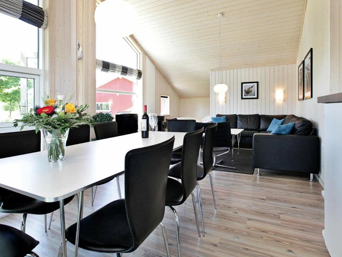 Three-Bedroom Holiday Home In Grossenbrode 8 الغرفة الصورة